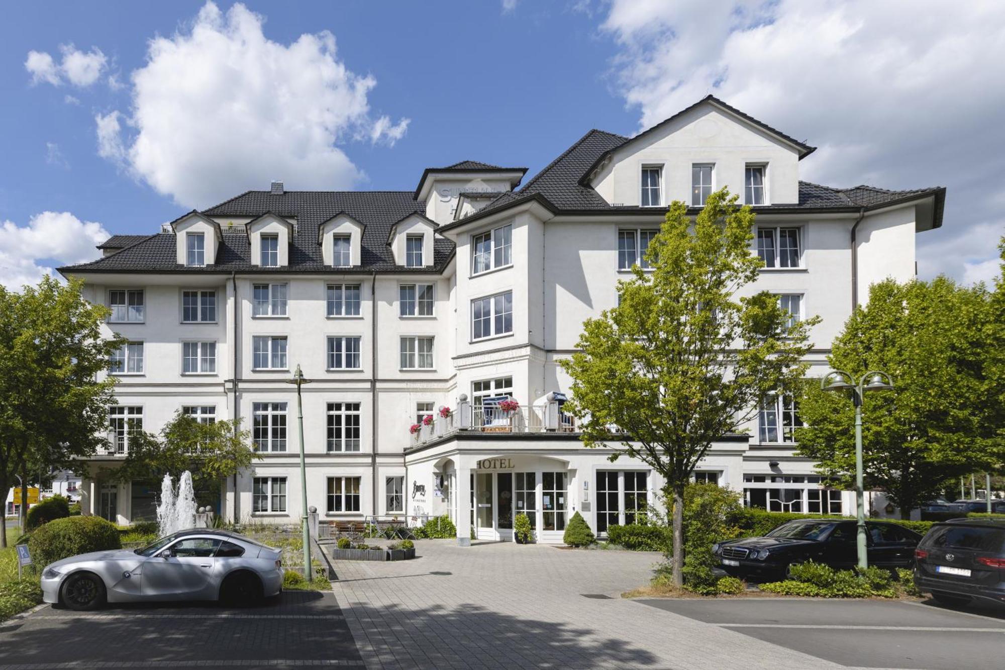 Sunderland Hotel Sundern Exterior photo